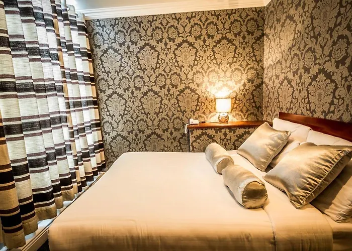 Kildare Street By ThekeycollectionsHotel Dublin